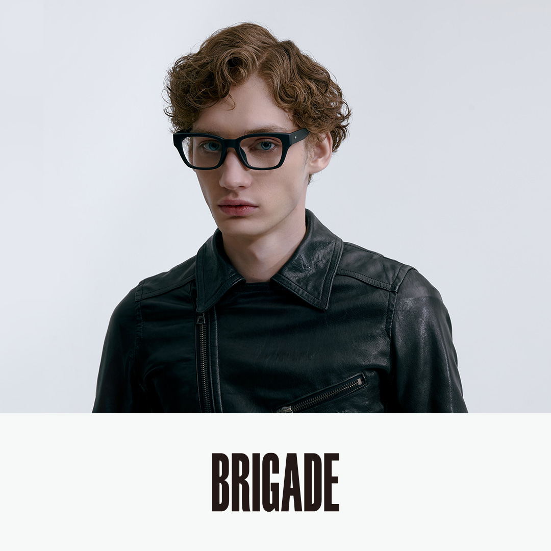 提升你的秋季時尚感。以黑色為主色調的全新眼鏡系列「BRIGADE」現已發售！