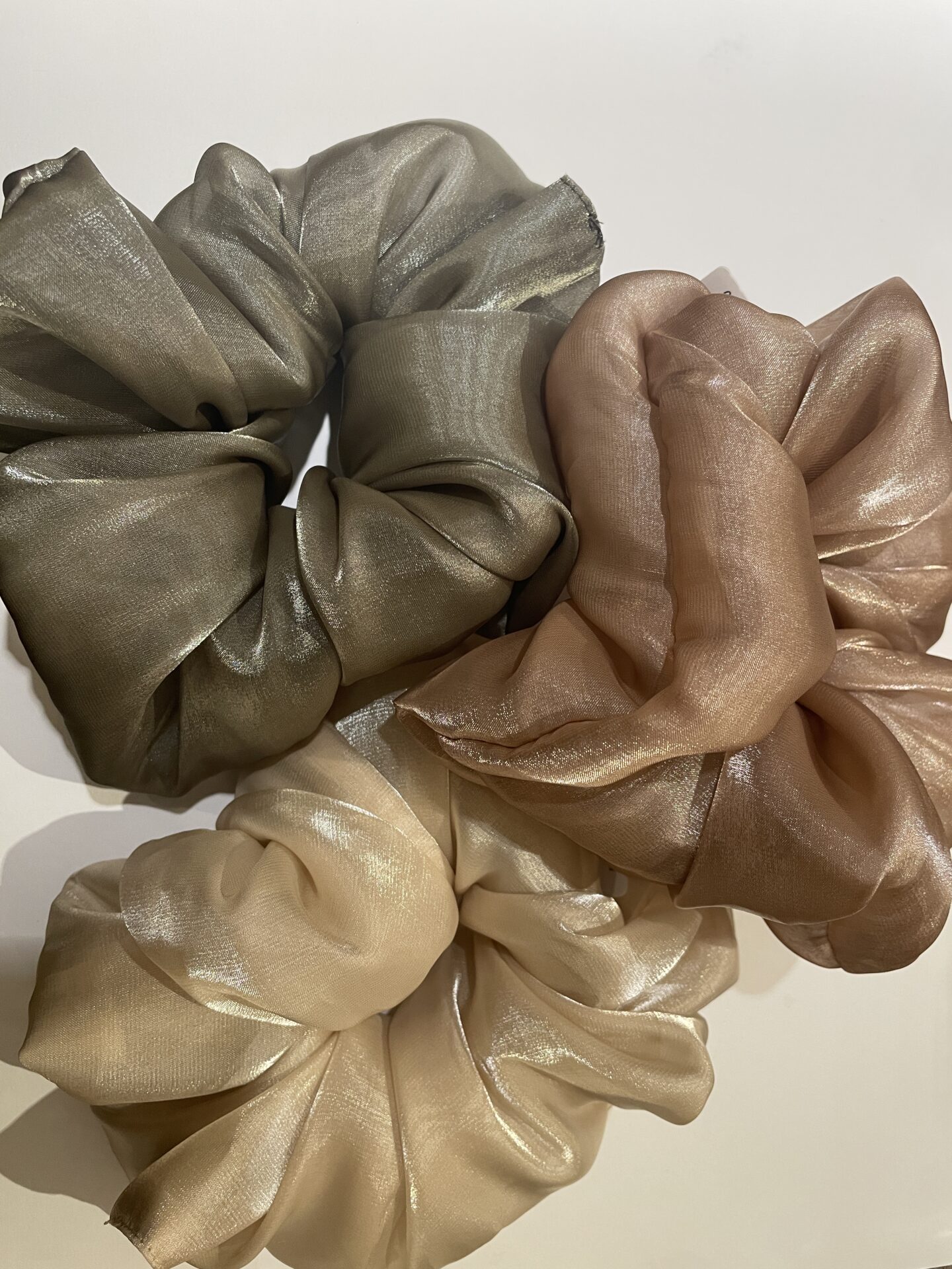 新作☆シュシュ