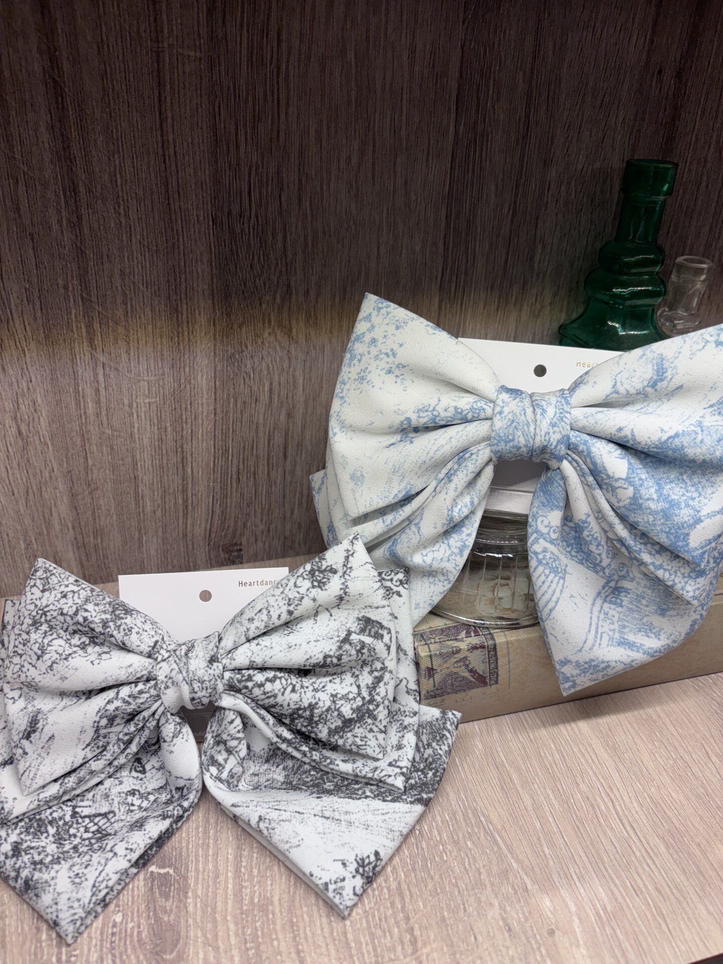 新作☆リボンバレッタ